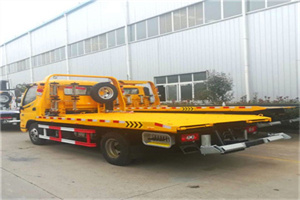 舒兰附近拖车救援搭电