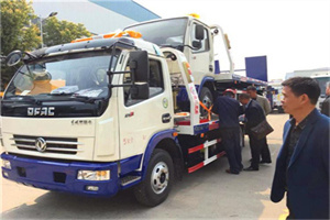 舒兰汽车道路救援拖车价格